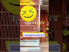 Fassata di mattoni cavi esterni di mattoni in argilla, schermo divisorio, blocchi di brezza