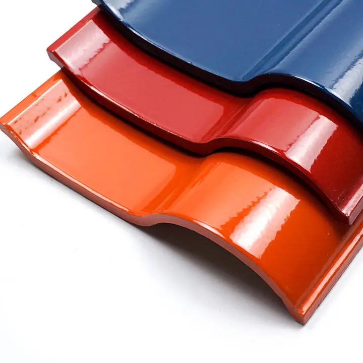 Piastrelle di tetto classiche spagnole colore personalizzato vetrato francese impermeabile materiale di argilla naturale