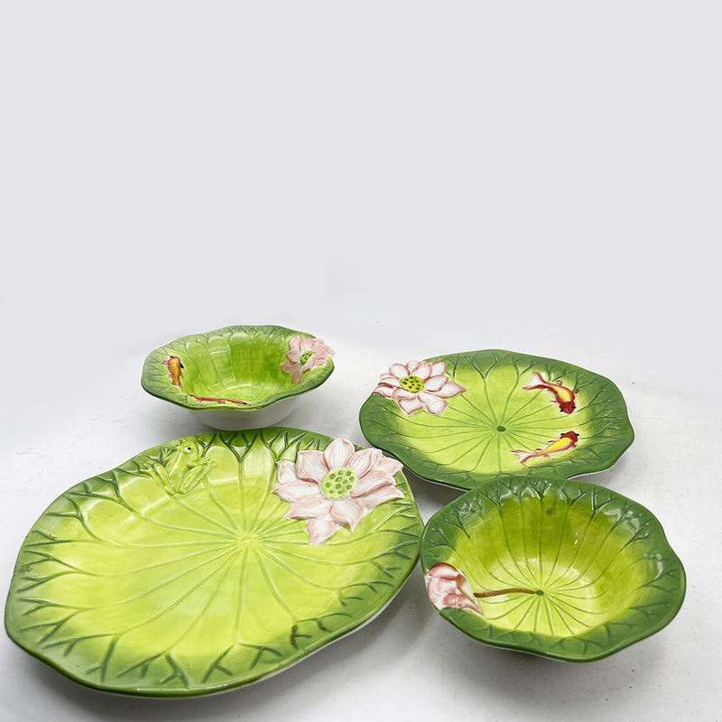 Piatto di design a foglia di loto personalizzato forniture di cucina in ceramica alta piatto da cena di grande capacità per picnic a casa scuola