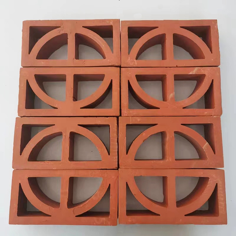 Dimensioni comuni 240*120*60mm Grandi mattoni artigianali di argilla per il fuoco Piastrelle di ventilazione Isolamento termico fino a 800°C per facciata di pannelli da giardino