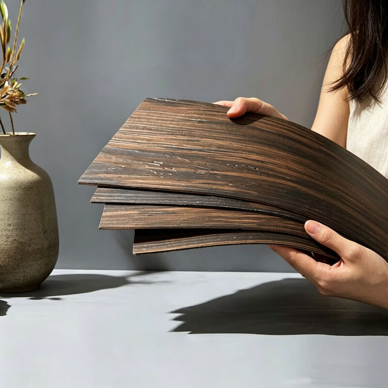 Fuori di ceramico imiti il legno che la parete flessibile di superficie piastrella il materiale decorativo di costruzione