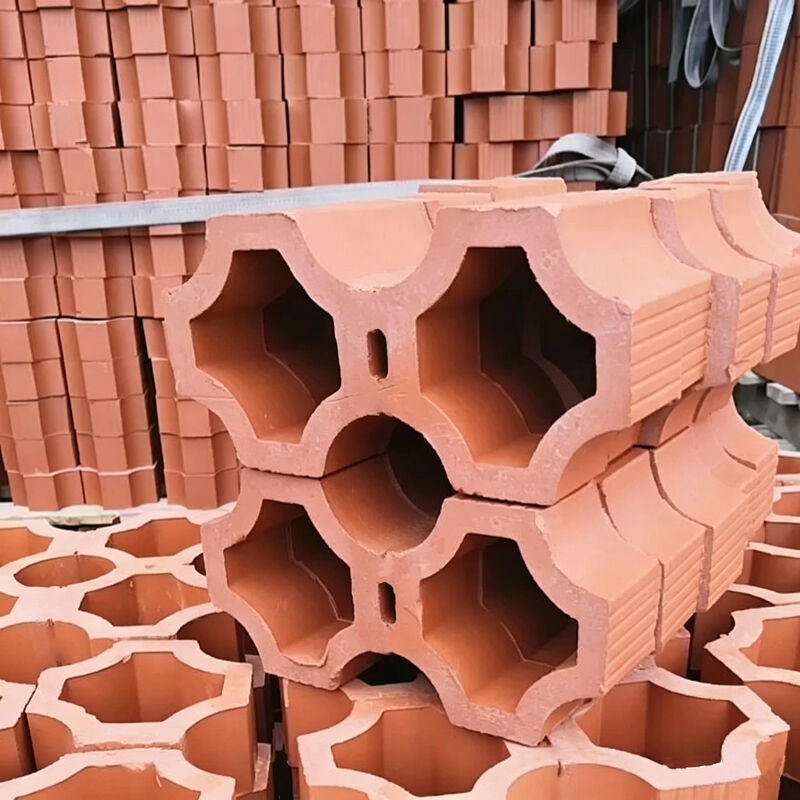 Blocchi di argilla bruciata per la ventilazione e l'ombra delle facciate architettoniche