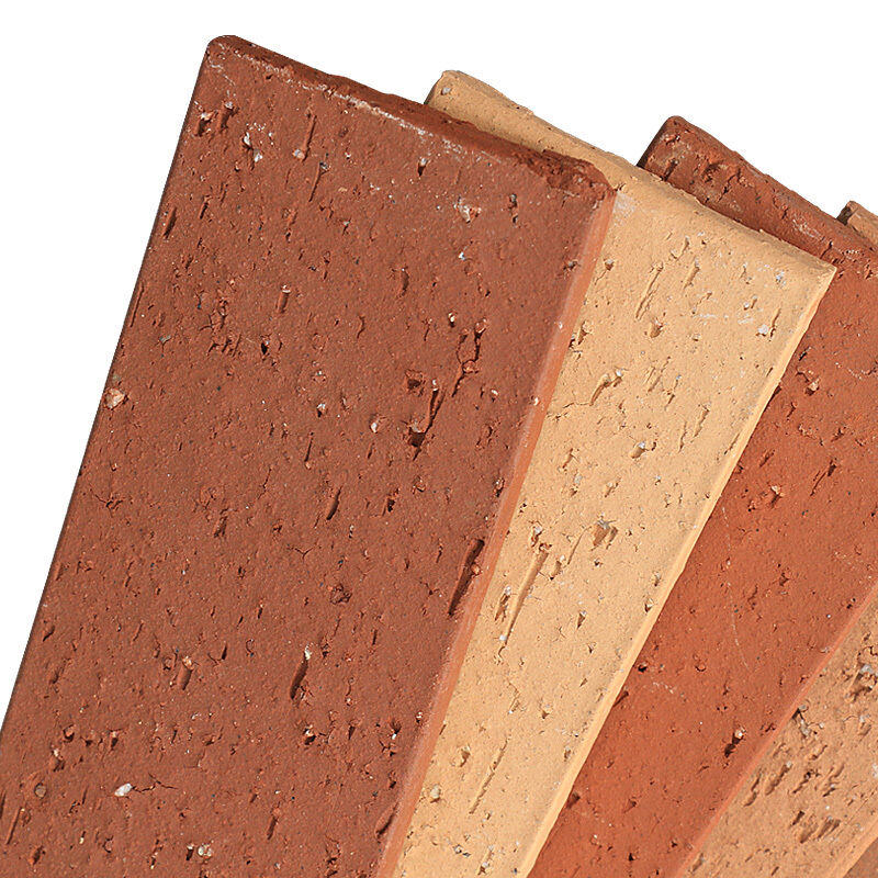 Fabbricazione di mattoni di terracotta a forma di L